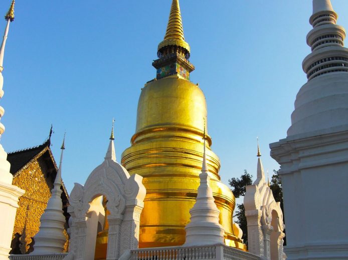 Templele Wat Phra Sing si Wat Suan Dok din Chiang Mai